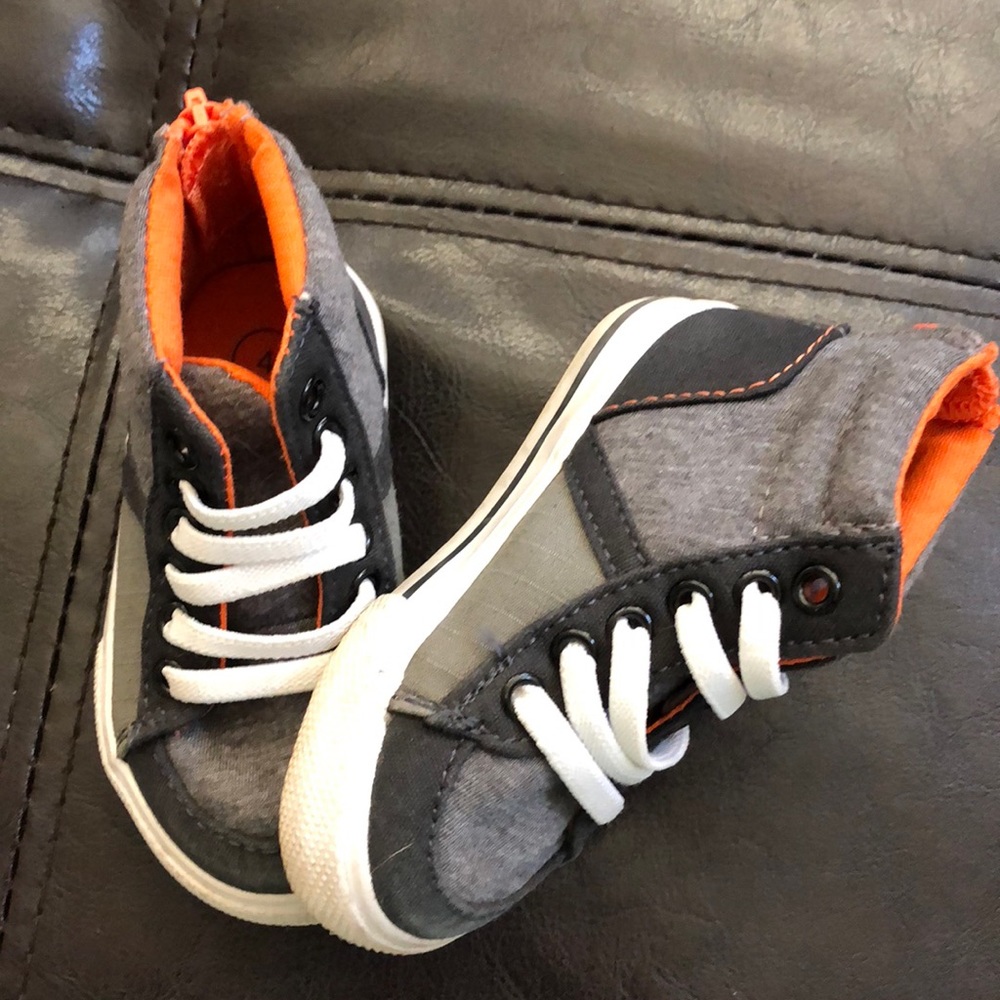 Baby shoe bundle - Picture 2 of 4